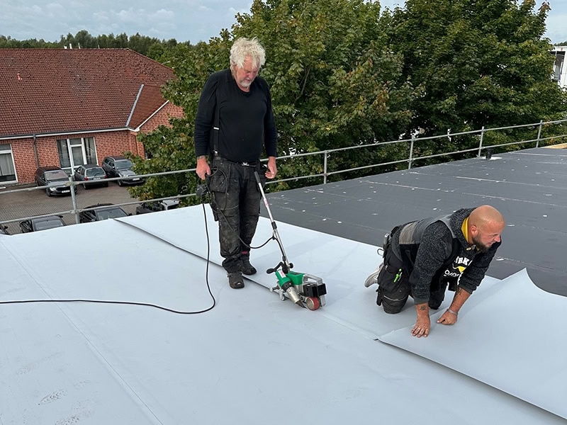 Energetische Flachdachsanierung